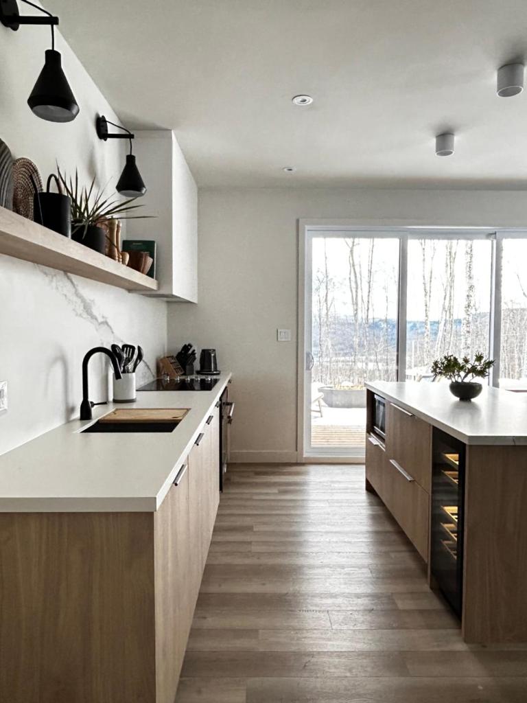 NEW with Views of Mont-Tremblant Family & Retreat Luxury photo 4