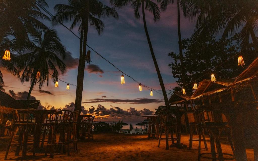 Mad Monkey Hostel Nacpan Beach photo 1