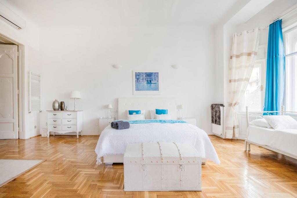Amazing View Designer Home with Sauna and Bathtub 3 min to Opera House