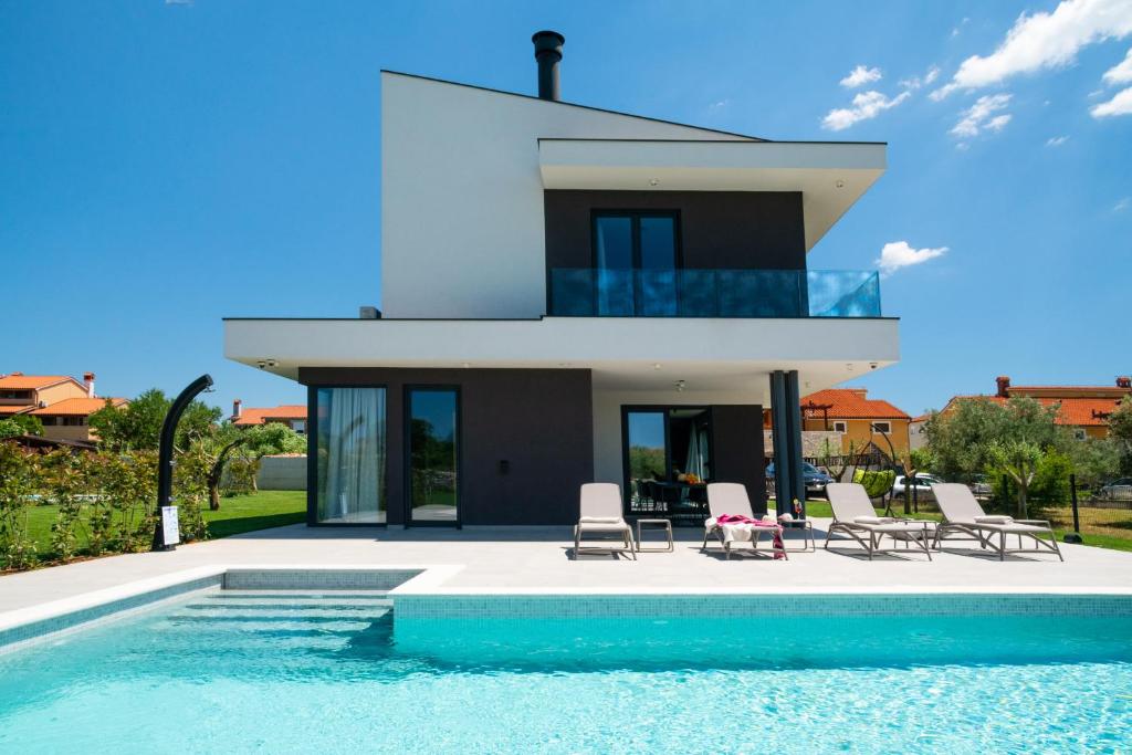 Villa Arestea near Fažana with sea view and Wellness photo 1