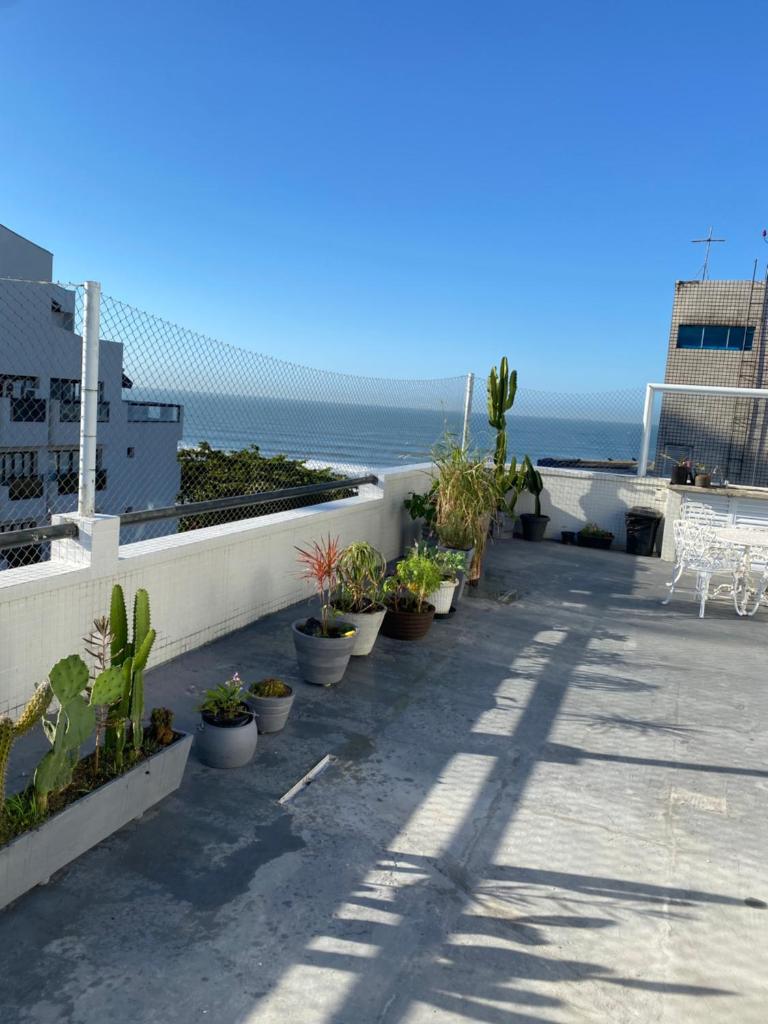 Cobertura com área externa com vista para o mar na melhor praia do Guarujá tombo photo 1