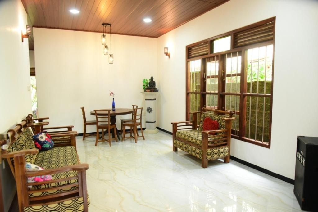 Sanjee Villa Hikkaduwa photo 2