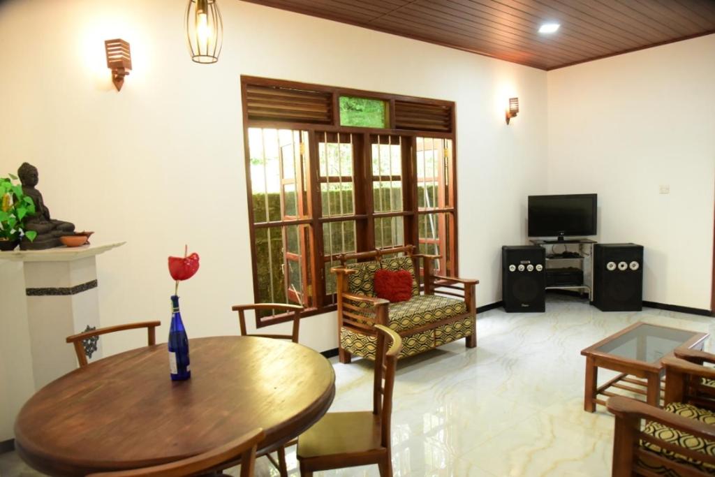 Sanjee Villa Hikkaduwa photo 4