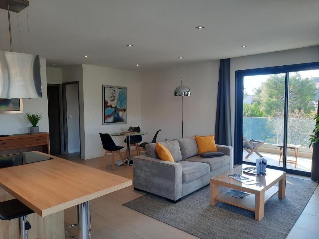 HPC 스위트 (HPC Suites) - Thumbnail image