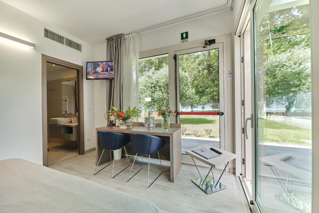 Seven Park Hotel Lake Como - Adults Only photo 2