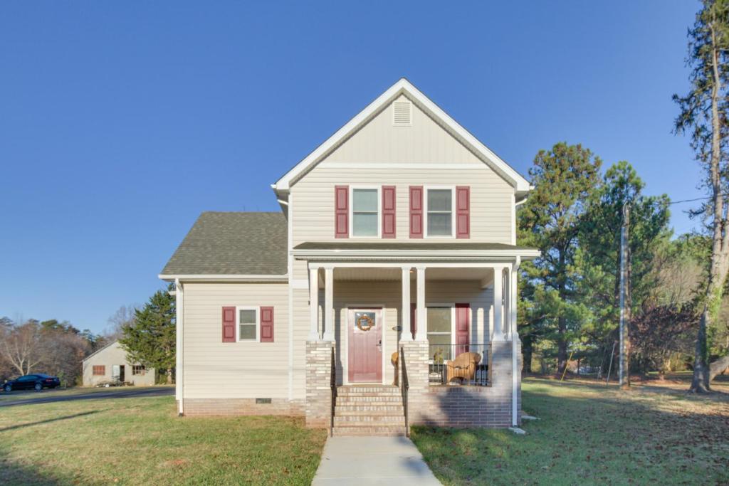 Charming Appomattox Home Half-Mi to Main Street! photo 2