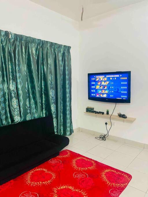 6BR Corner 3-storey House WIFI, Netflix, Aircond photo 1