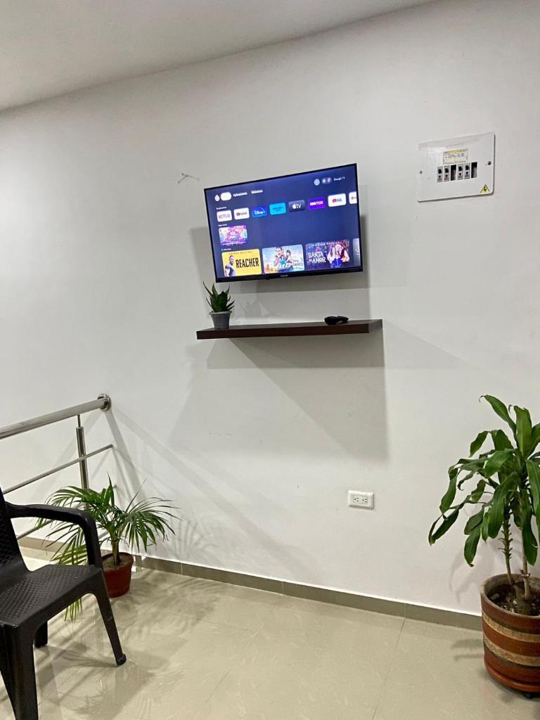Acogedor Apartamento Cercano al Aeropuerto Ernesto Cortissoz photo 4