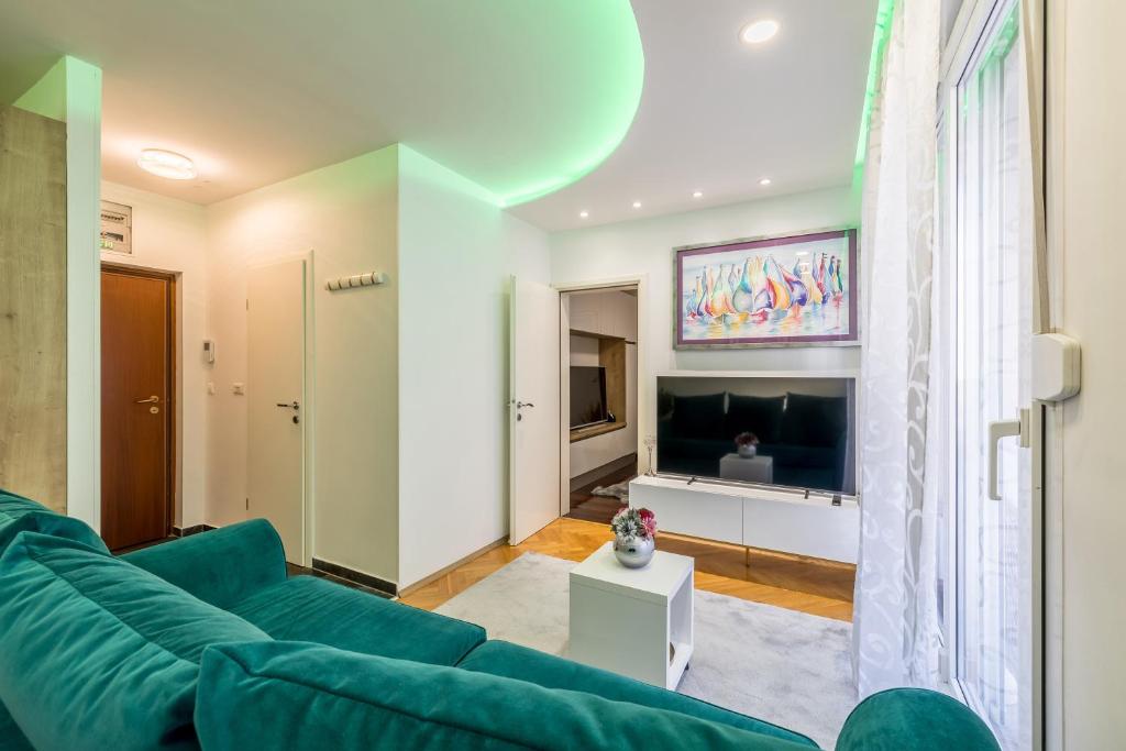 Noemi Luxury Apartment photo 2
