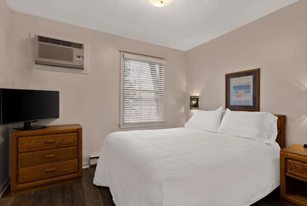 Traverse Bay Inn image