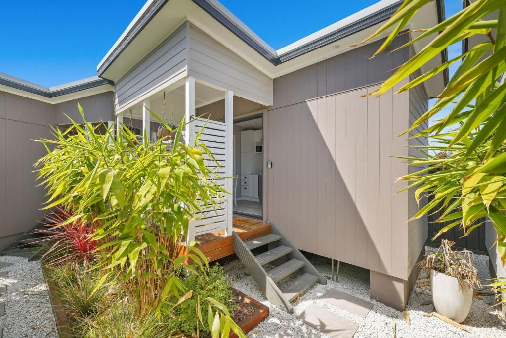 Tiny House Stays House 7 photo 4