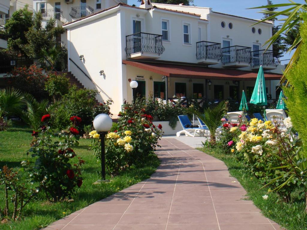 Ant Apart Hotel photo 1