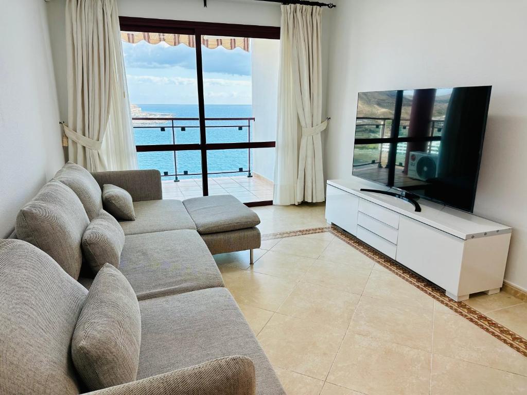 APARTMENT WITH OCEAN VIEW photo 4
