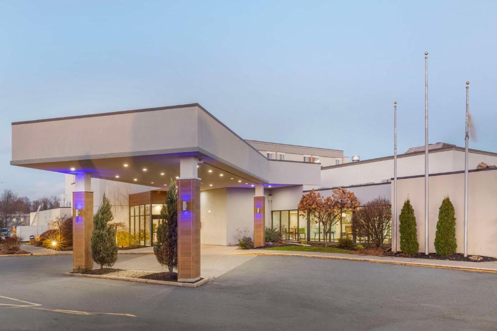 Best Western Plus New Englander photo 1