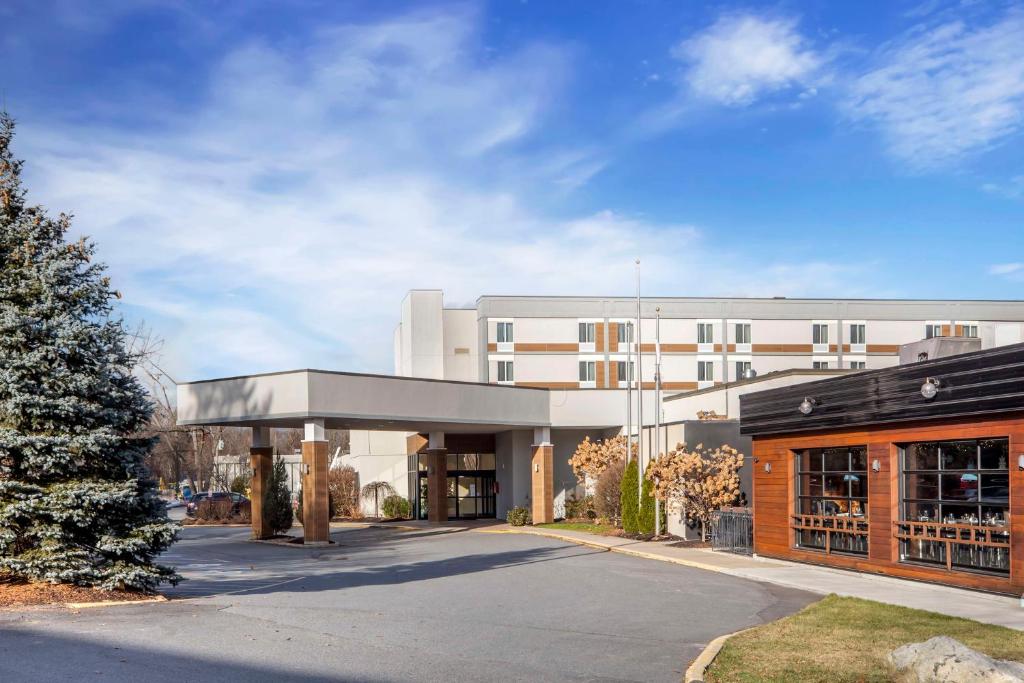 Best Western Plus New Englander image