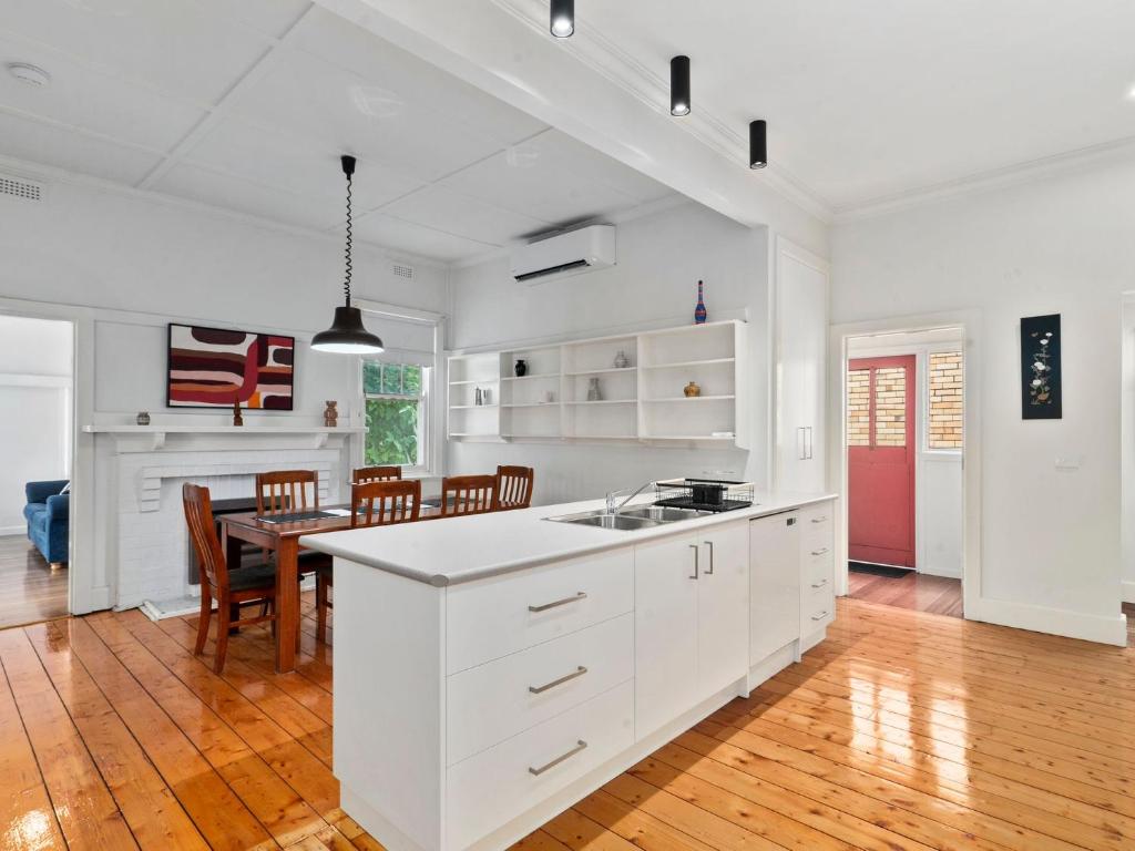 Piper St Cottage photo 4