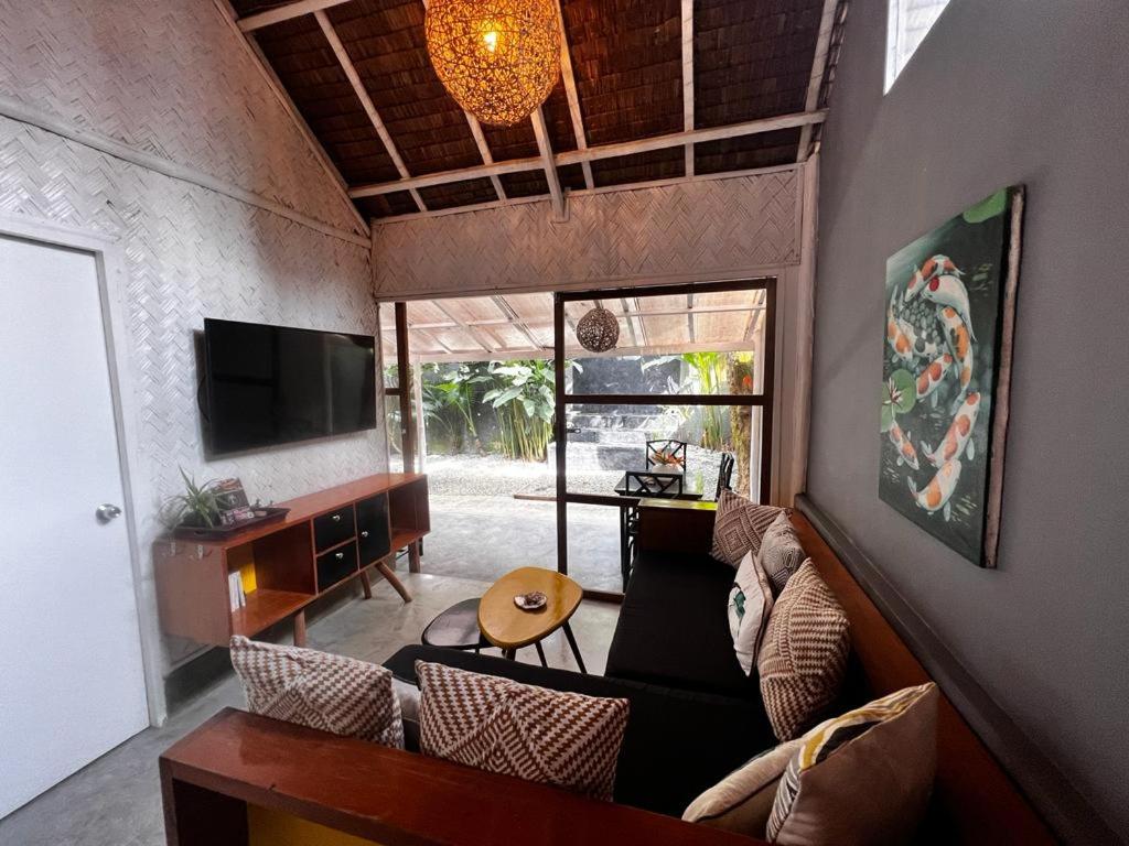 Lugadia Bungalow photo 2