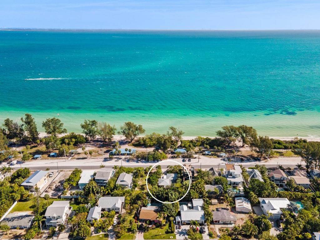 Sweet Melissa's Beach House image