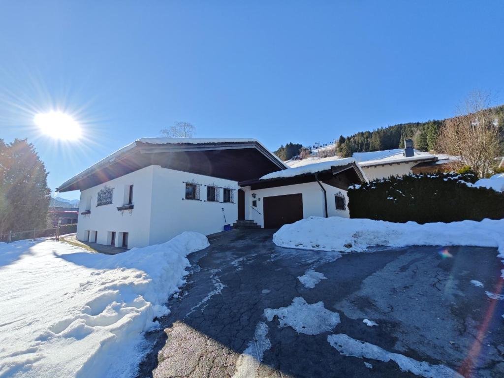 Familien Ferienhaus Jochberg - Ski-In & Ski-Out photo 2