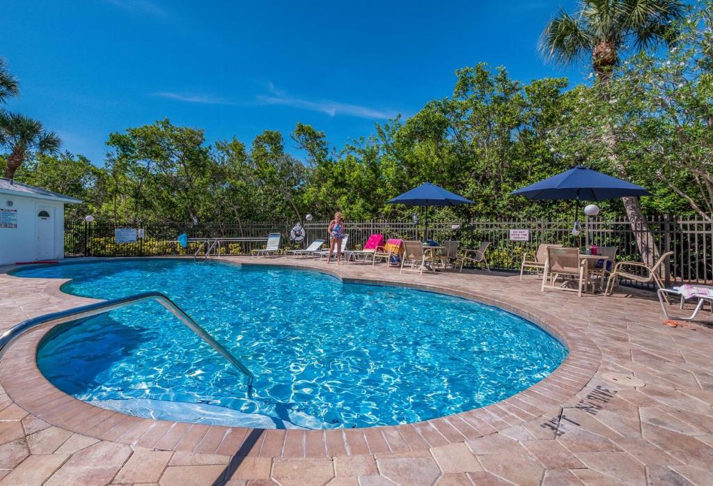 Sandy Pointe photo 3