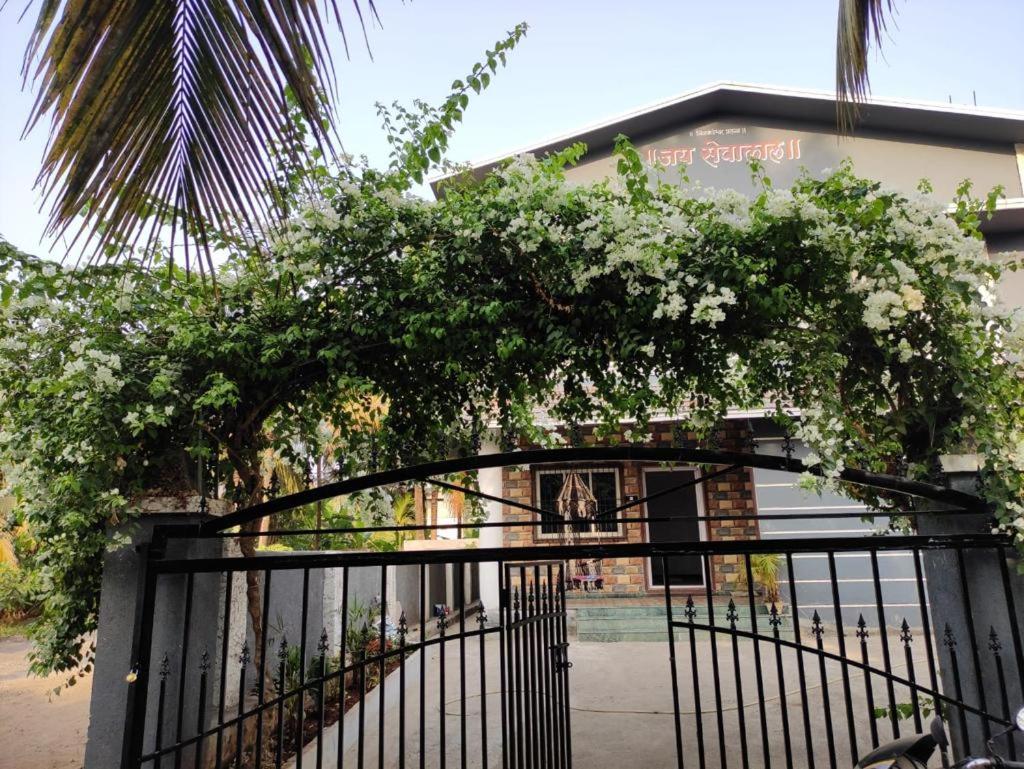 The grey house