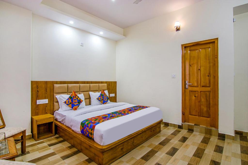 FabHotel Himalayan Park