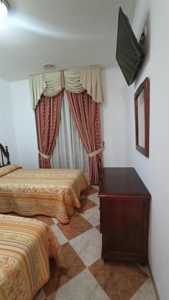 Hostal Algaidas photo 4