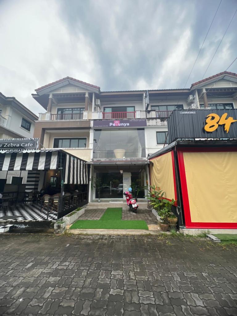 Petunya Phuket Guest House photo 3