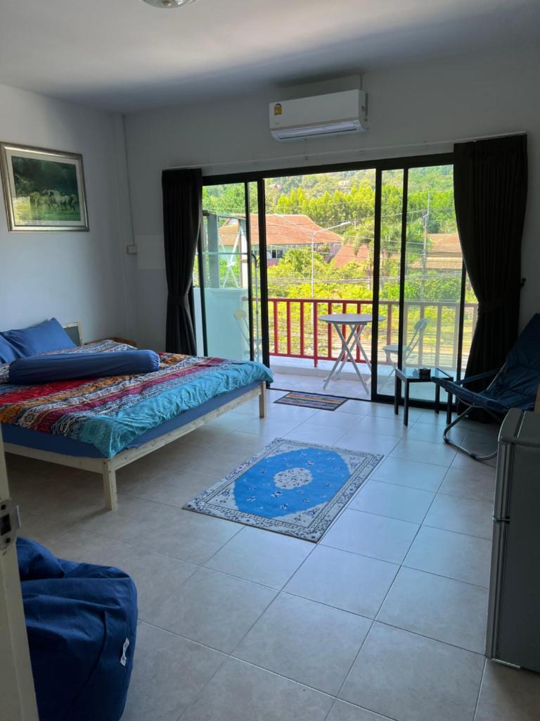 Petunya Phuket Guest House