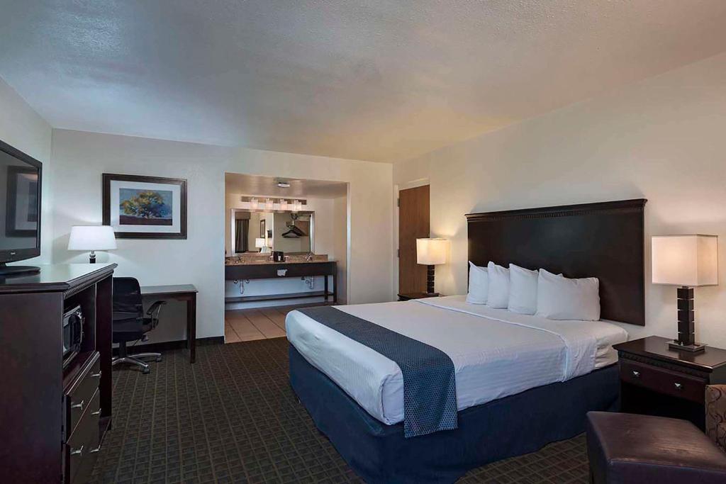 Stevens Inn a Howard Johnson by Wyndham image