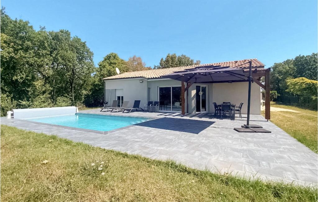 Lovely Home In Monsgur With Heated Swimming Pool