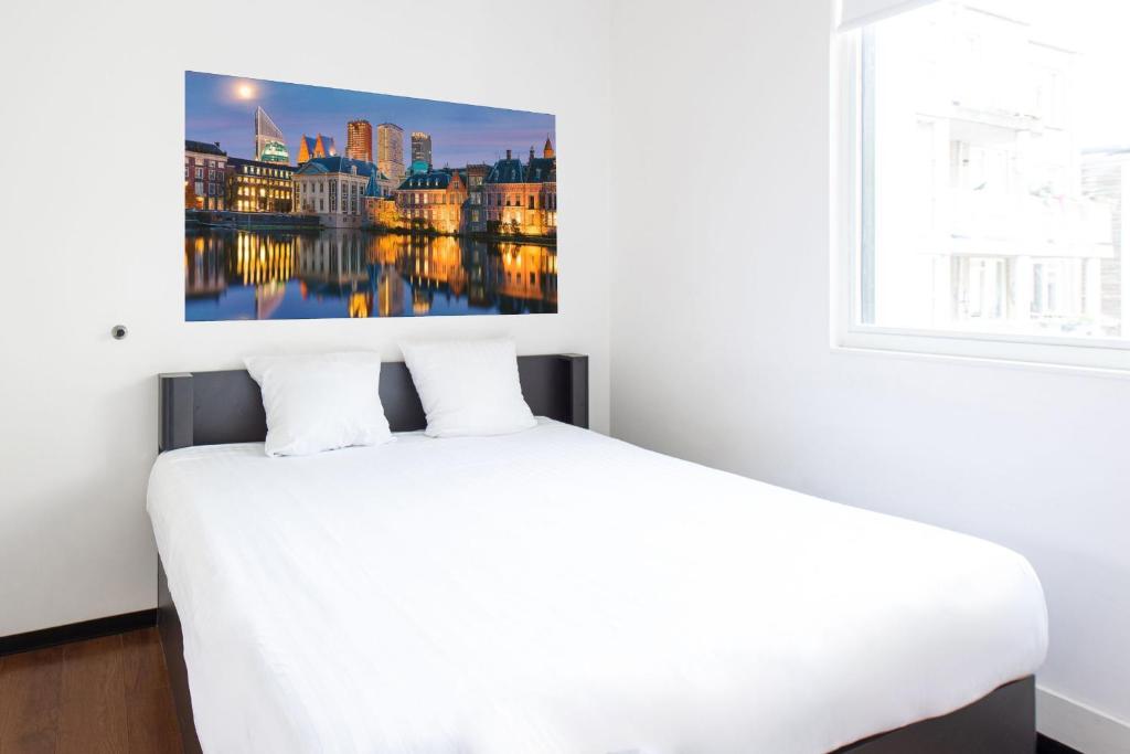 easyHotel The Hague City Centre photo 2