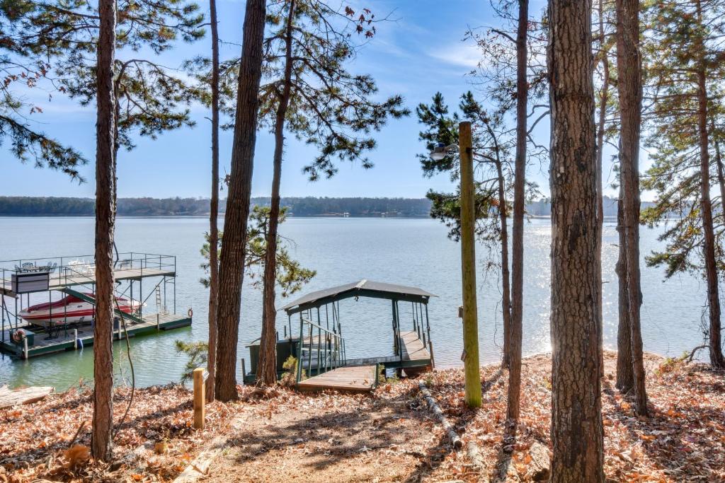 Lake Hartwell Retreat with Deck and Private Dock! photo 1