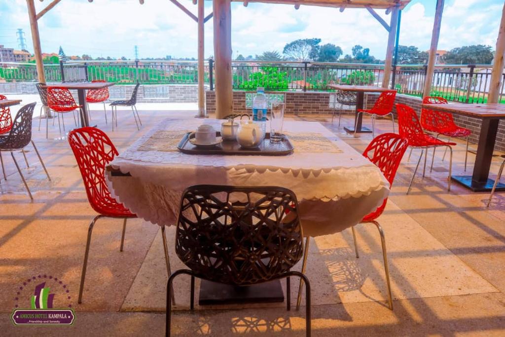 Amicus Hotel Kampala photo 4