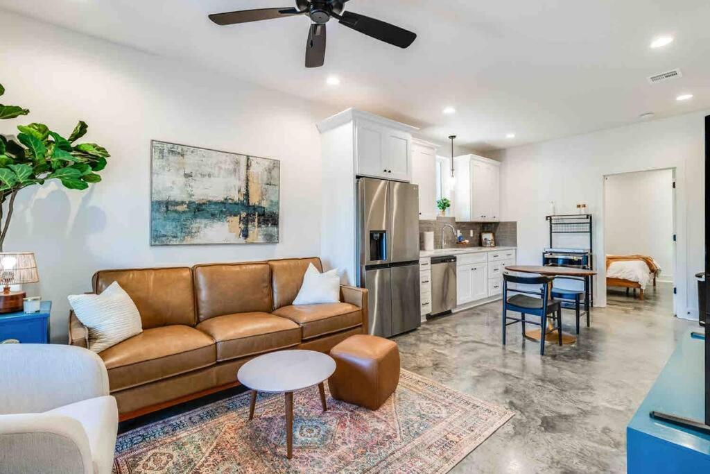 Magnolia house*King Bed*Instant booking*Click now image