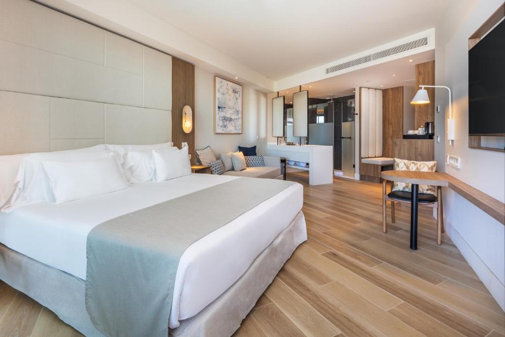 Barceló Playa Blanca Royal Level - Adults Only photo 3