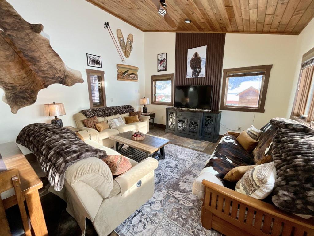 Ski Chalet image