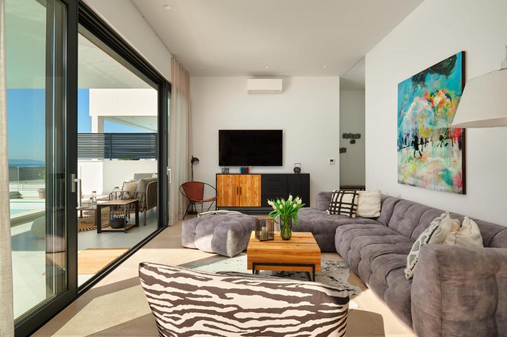 Villa Askana, 3 Bedrooms, 4 Baths, Infinity Pool, Whirlpool, Sea view, Outdoor kitchen photo 2