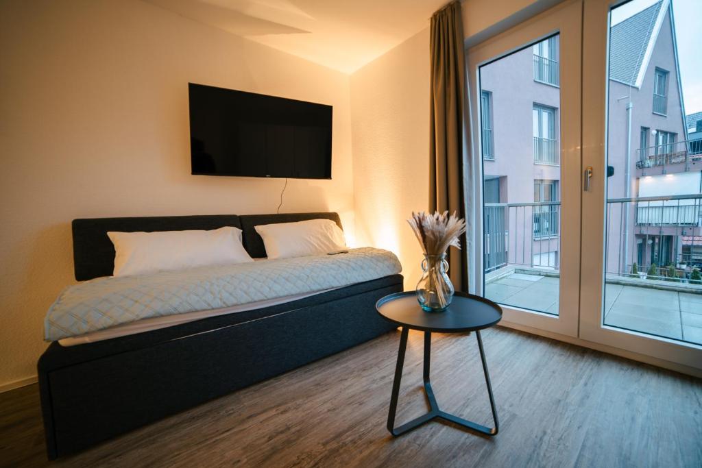 ZENtrahome - Zentral Business Outlet SmartTV Balkon photo 4