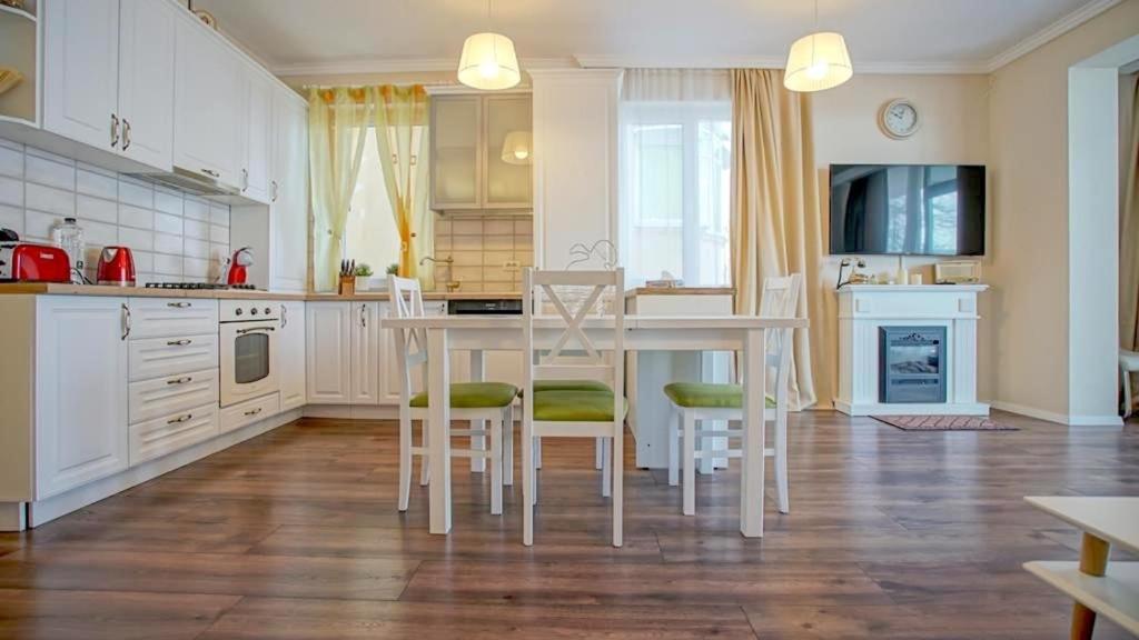 Central Maximus Apartment