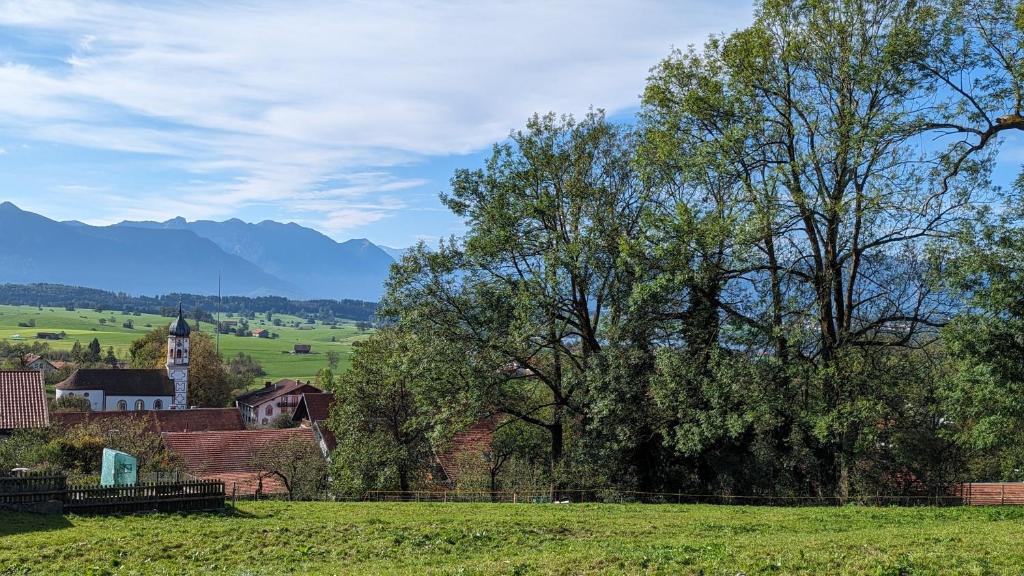 LIBORIA I Traumhafte Ferienwohnung in Aidling am Riegsee mit atemberaubendem Panoramablick! photo 1