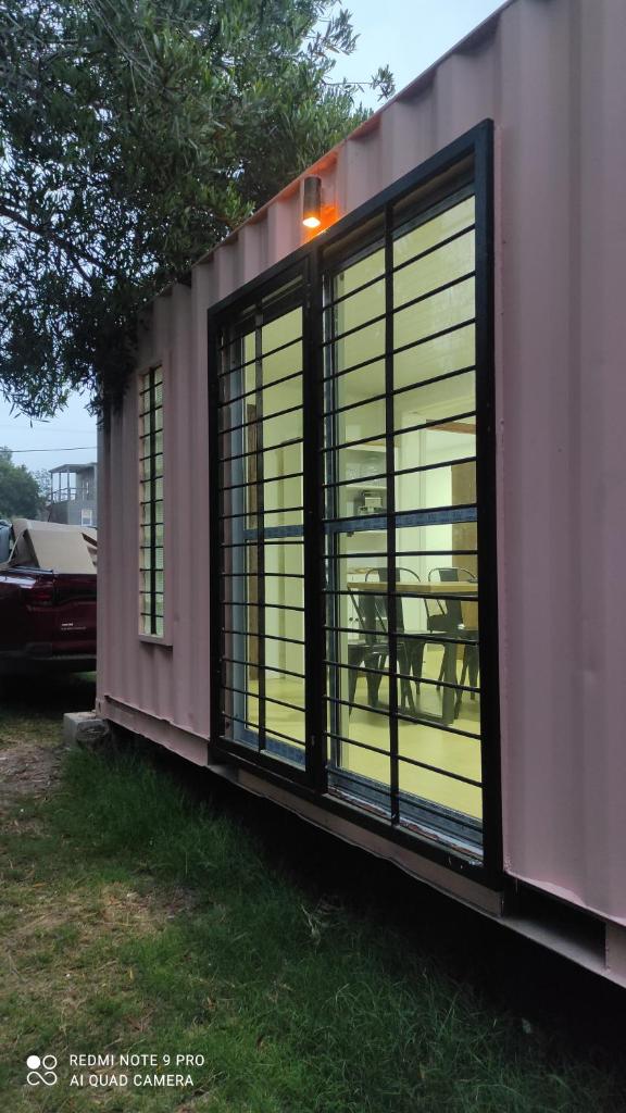 Hermoso amplio casa container Balneario Buenos Aires