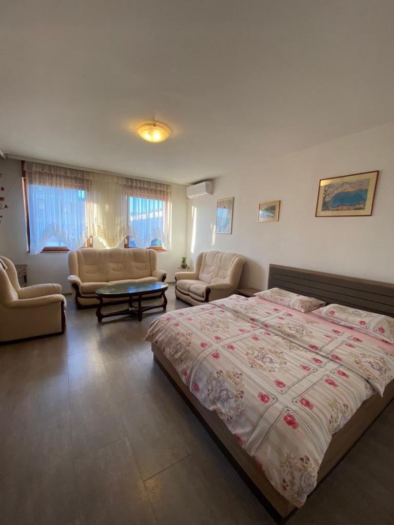 Apartment in Podgorica - Montenegro photo 2