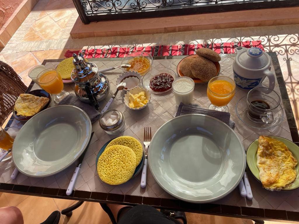 Riad au cœur de la médina loué entièrement avec ménage et petit déjeuner compris photo 1