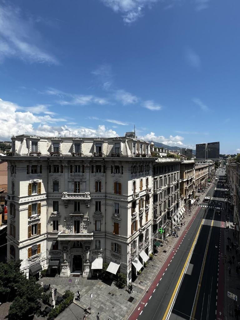 Hotel Genova Liberty - Tap to explore photos