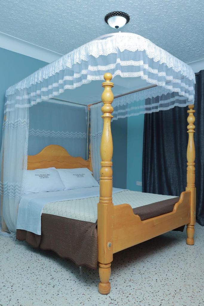 Kinene Residence Motel Entebbe photo 2