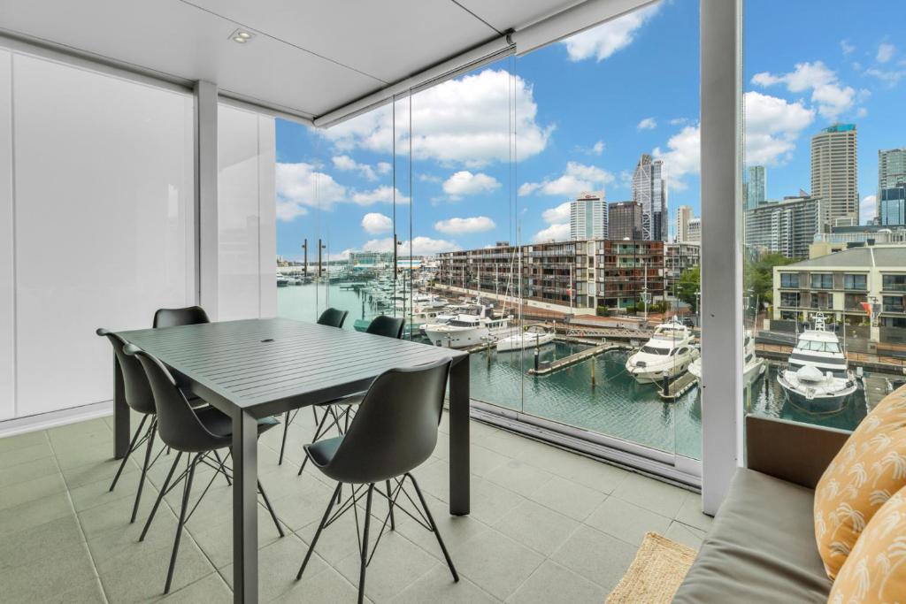 QV Apartment Overlooking the Viaduct (1137) photo 1