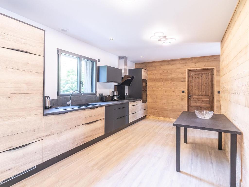 Gîte Le Chambon-sur-Lignon, 4 pièces, 8 personnes - FR-1-582-380 photo 2