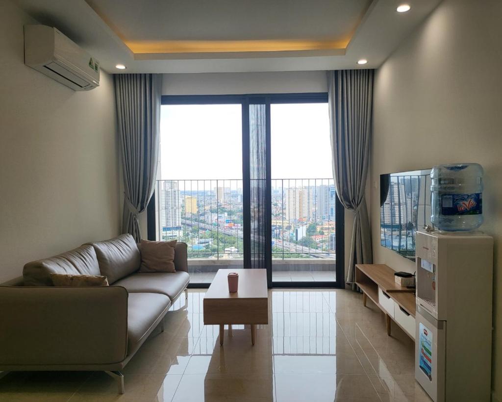 2 BR Vinhomes Dcapitale next to Charmvit Tower