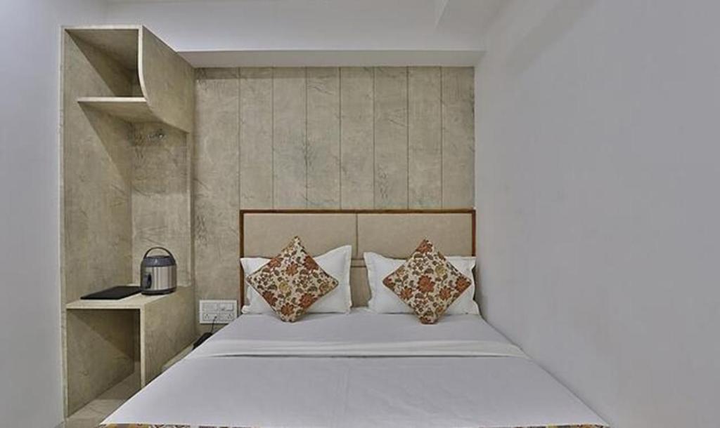 FabHotel Prime Legend photo 1
